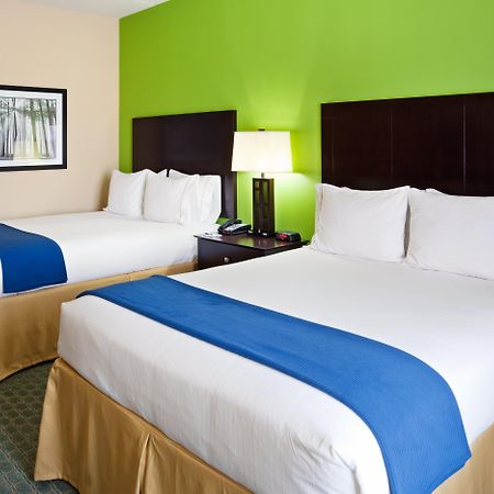 Holiday Inn Express Hotel & Suites Newport South By Ihg Стая снимка