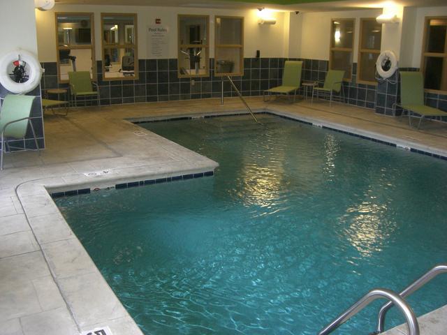 Holiday Inn Express Hotel & Suites Newport South By Ihg Екстериор снимка
