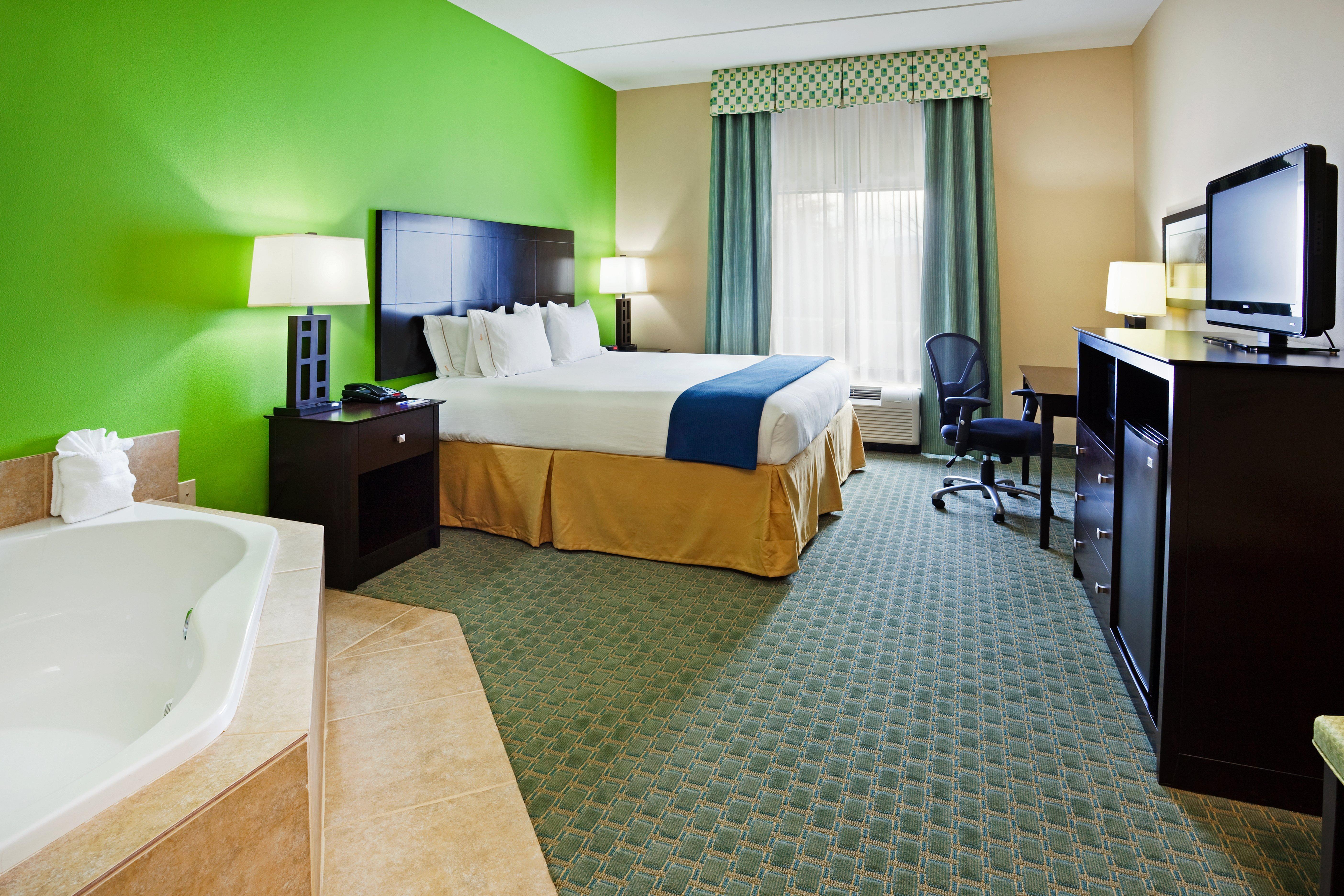 Holiday Inn Express Hotel & Suites Newport South By Ihg Екстериор снимка