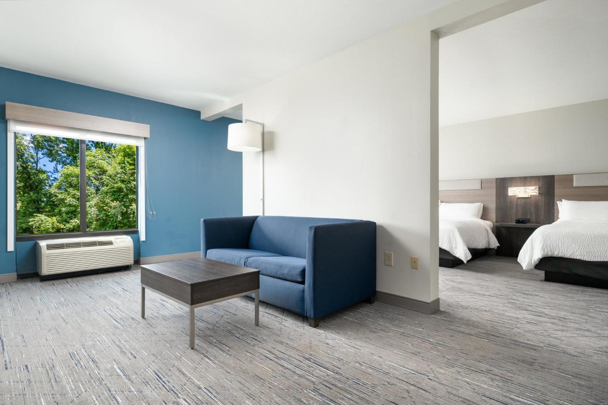 Holiday Inn Express Hotel & Suites Newport South By Ihg Екстериор снимка