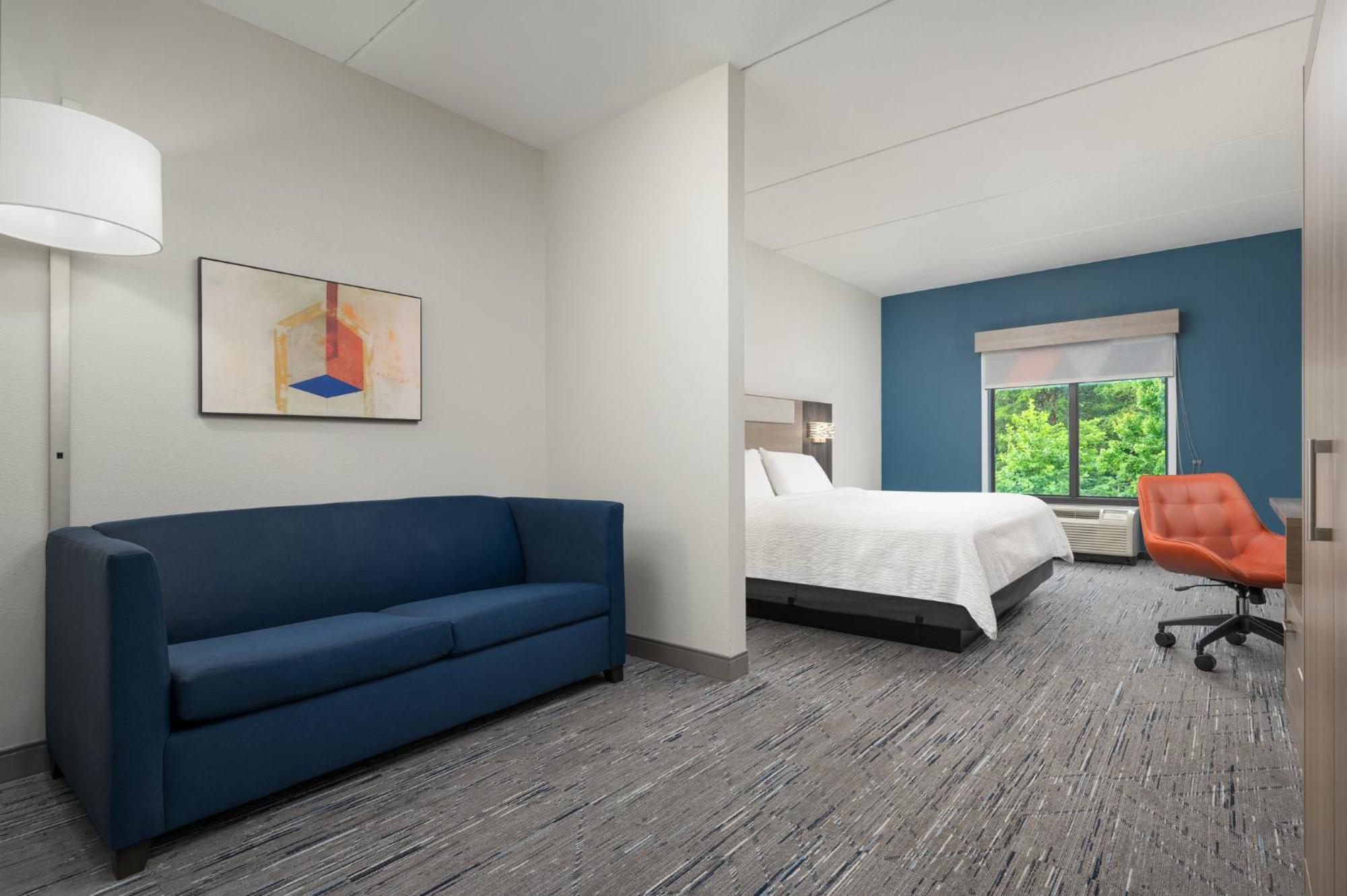 Holiday Inn Express Hotel & Suites Newport South By Ihg Екстериор снимка