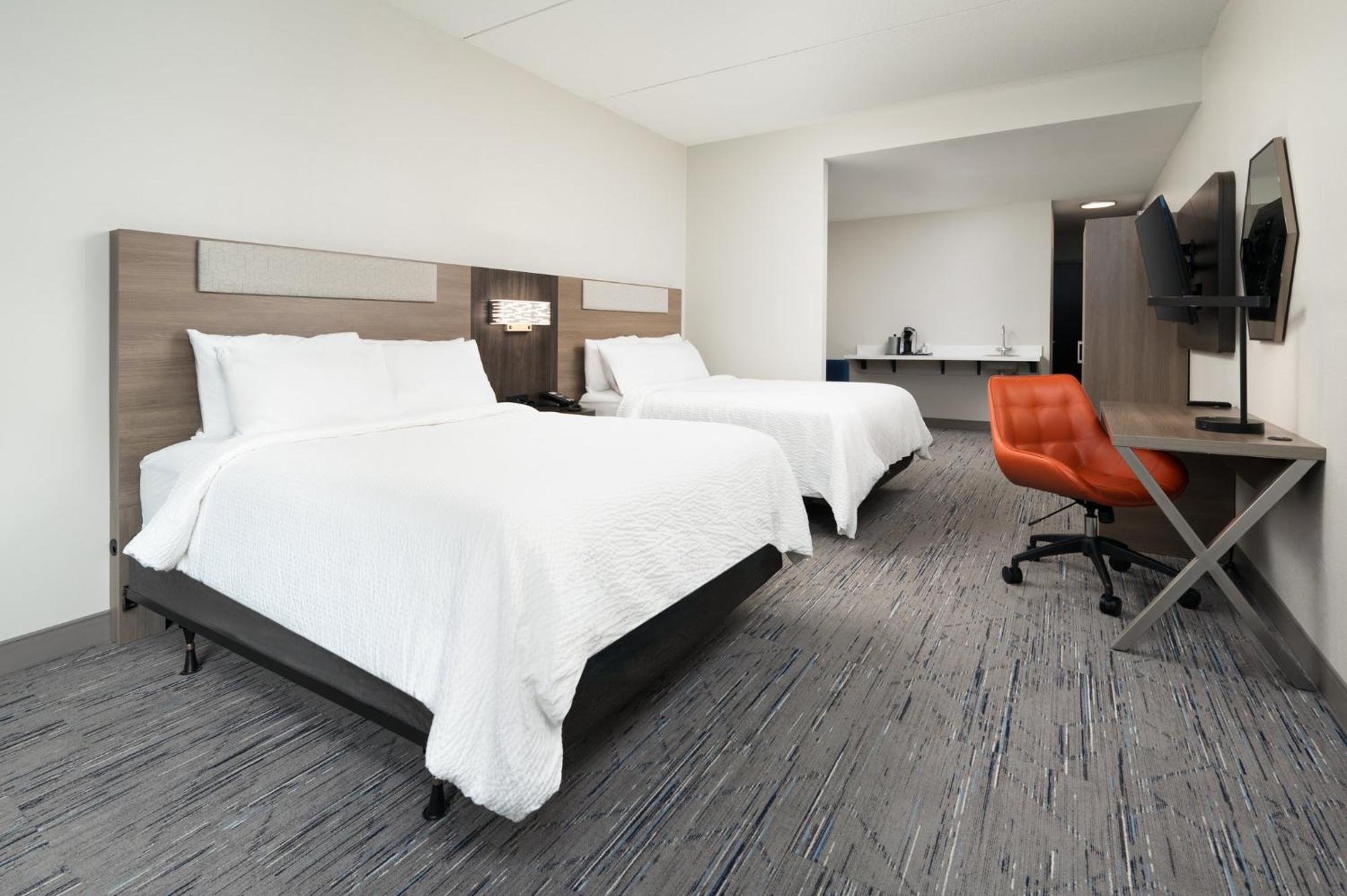 Holiday Inn Express Hotel & Suites Newport South By Ihg Екстериор снимка