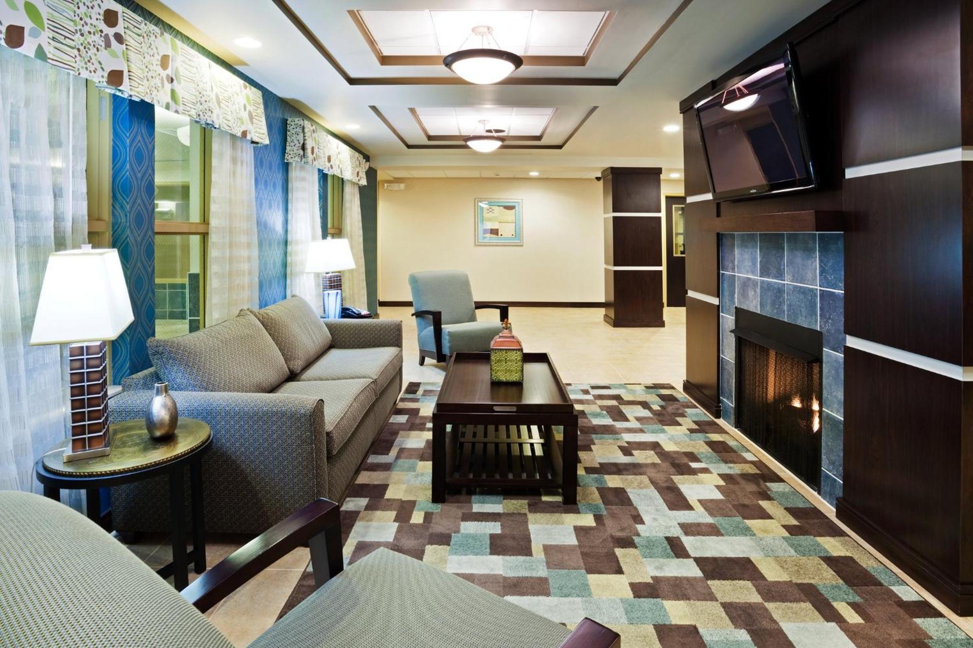 Holiday Inn Express Hotel & Suites Newport South By Ihg Екстериор снимка