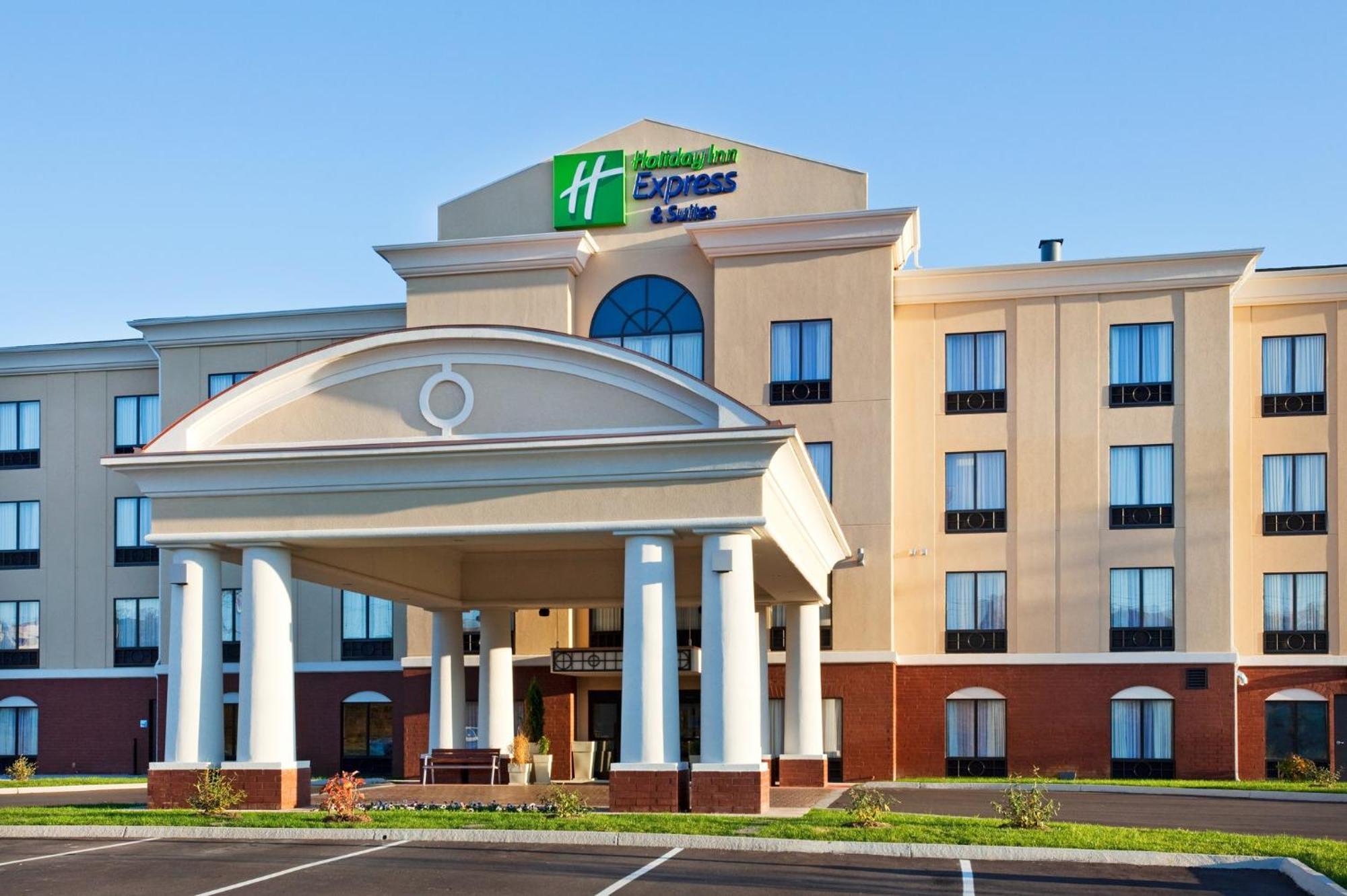 Holiday Inn Express Hotel & Suites Newport South By Ihg Екстериор снимка